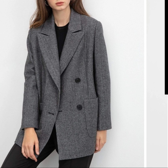 Oversized Grey Blazer​ - Picture 6 of 12